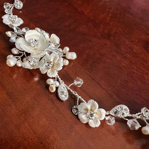 Bridal Hair piece main image 4